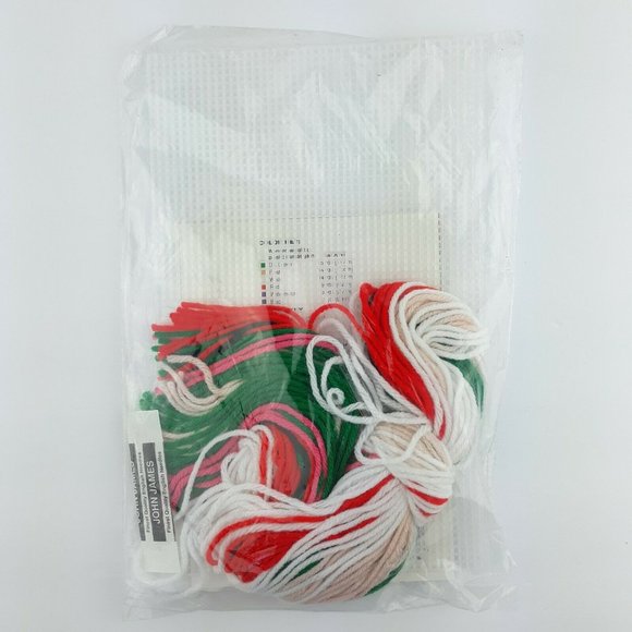 Needlecraft Shop Christmas Trimmings Christmas Kissy Kritters Plastic Canvas - Picture 6 of 8